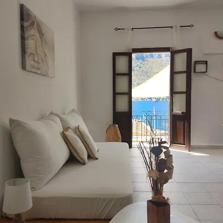 Gompos - Cozy Next To The Sea - Amazing Sea View * Sými