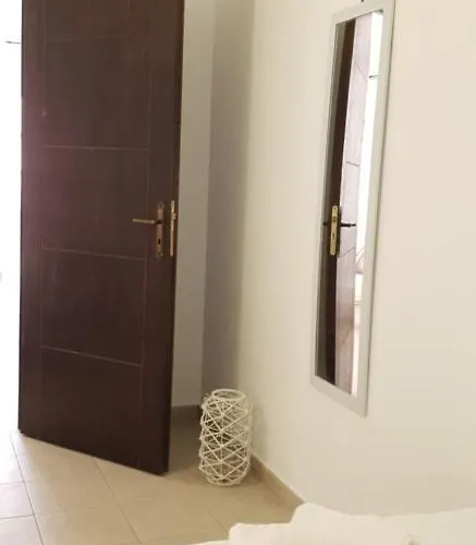 بيت للعطل Gompos - Cozy Next To The Sea - Amazing Sea View *