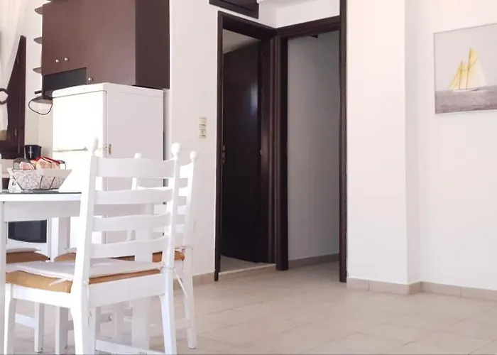 Gompos - Cozy Next To The Sea - Amazing Sea View * سيمي