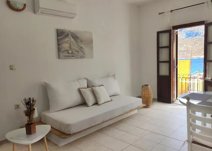 بيت للعطل Gompos - Cozy Next To The Sea - Amazing Sea View *