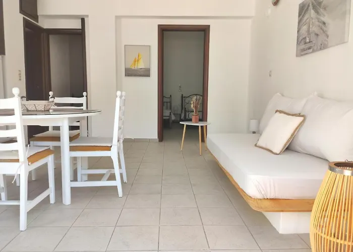 بيت للعطل Gompos - Cozy Next To The Sea - Amazing Sea View *