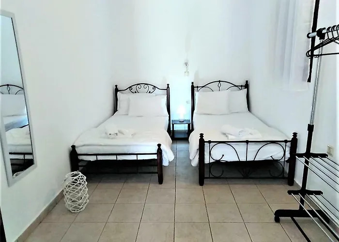 بيت للعطل Gompos - Cozy Next To The Sea - Amazing Sea View سيمي