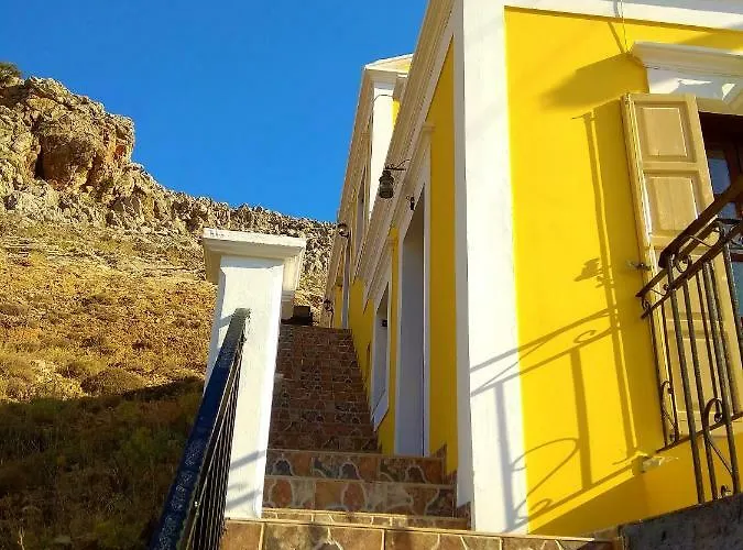 Gompos - Cozy Next To The Sea - Amazing Sea View * سيمي